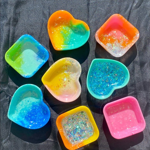 CUSTOM COLOR IRIDESCENT DISHES - Custom Style, Shape & Color. - Picture 17 of 17